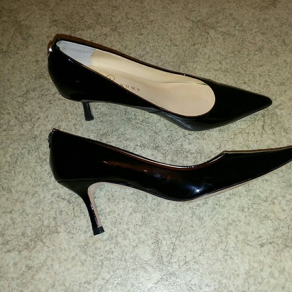 Ivanka Trump Black Patent Leather Pumps sz 7.5 N